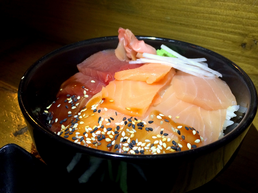 Bonne adresse sushi - yoko - Saint gilles les bains 97434 - chirashi trio