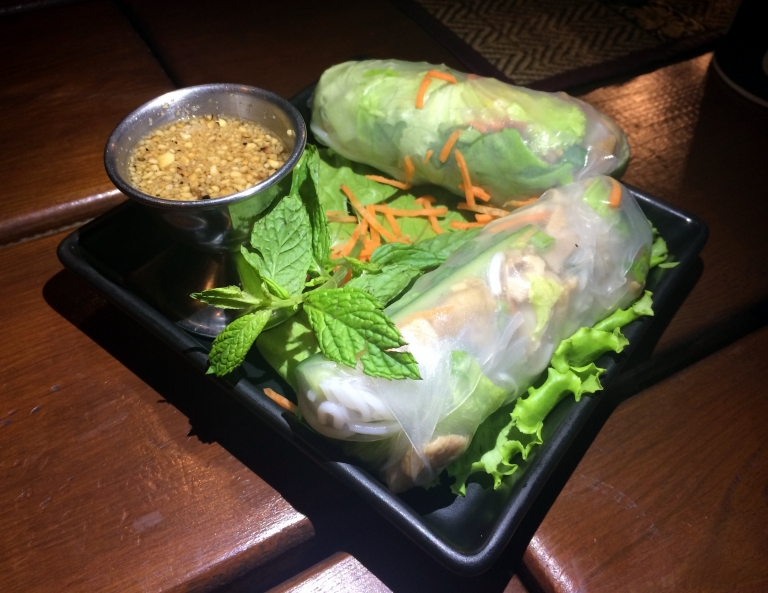 thai run bonne adresse restaurant thaï la saline rouleaux de printemps