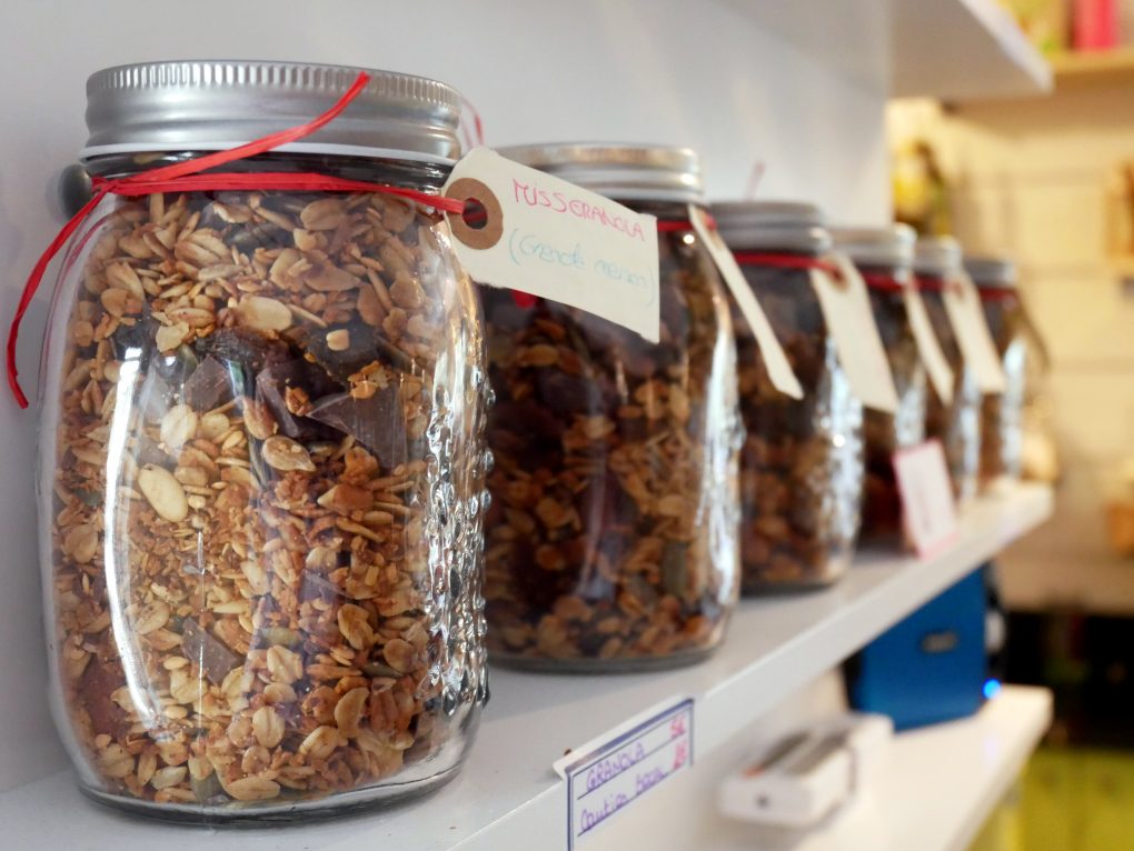 la farandole des miss bonne adresse salon de the saint-gilles les bains 974 la reunion granola